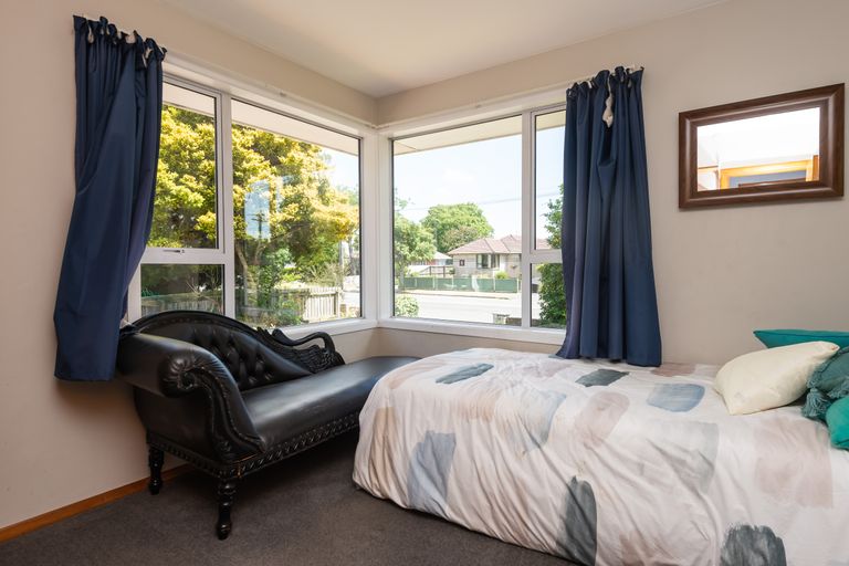 Photo of property in 52 Farrington Avenue, Bishopdale, Christchurch, 8053
