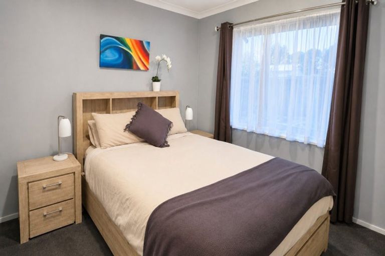 Photo of property in 110 Royal Park Drive, Parklands, Christchurch, 8083