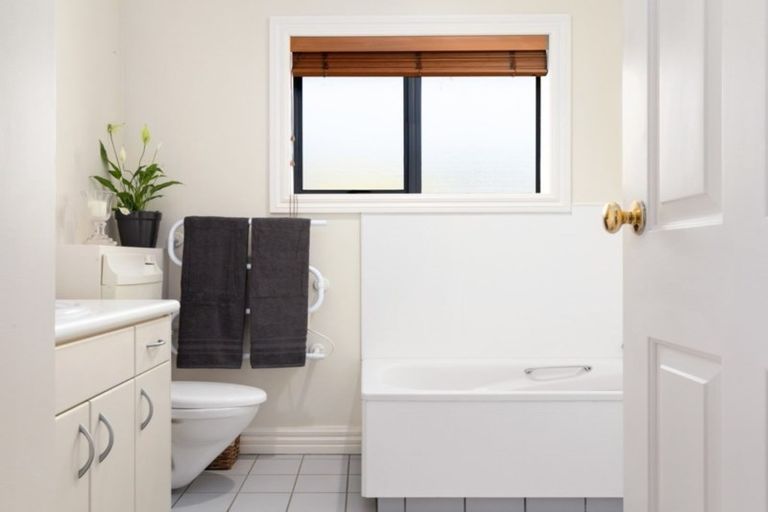 Photo of property in 72 Koutunui Road, Athenree, Katikati, 3177