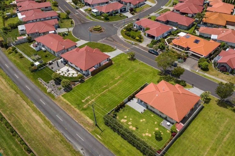 Photo of property in 7 Ballantyne Way, Aongatete, 3178