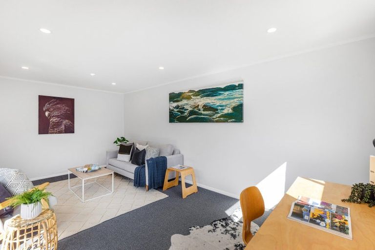 Photo of property in 44 Palmer Crescent, Silverstream, Upper Hutt, 5019