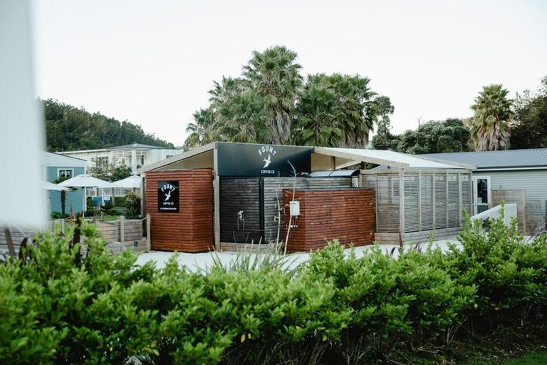 Photo of property in 61 Landmark Terrace, Orewa, 0931