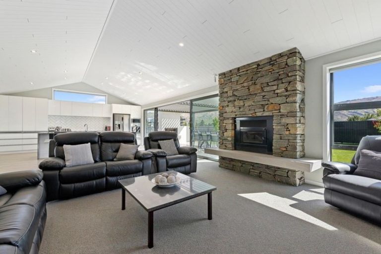 Photo of property in 20 Chandler Crescent, Clyde, 9330