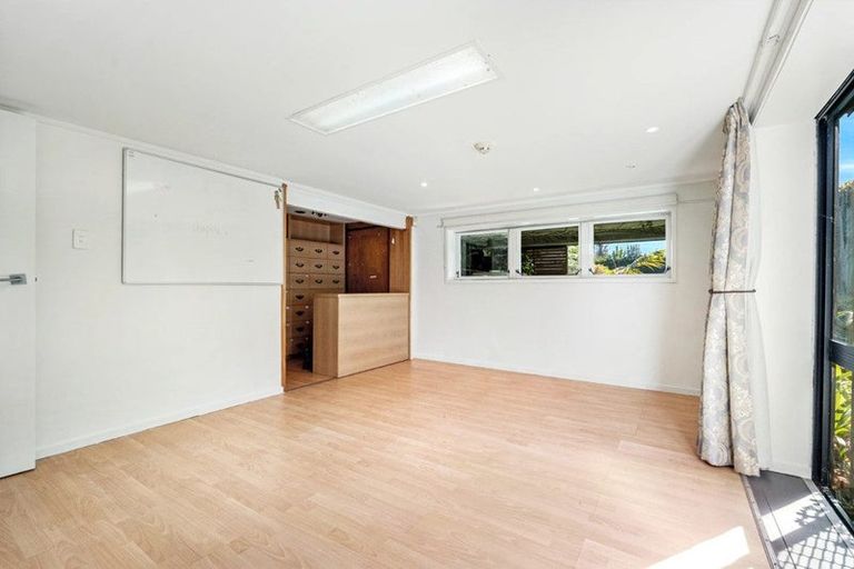 Photo of property in 126 Cook Street, Cockle Bay, Auckland, 2014