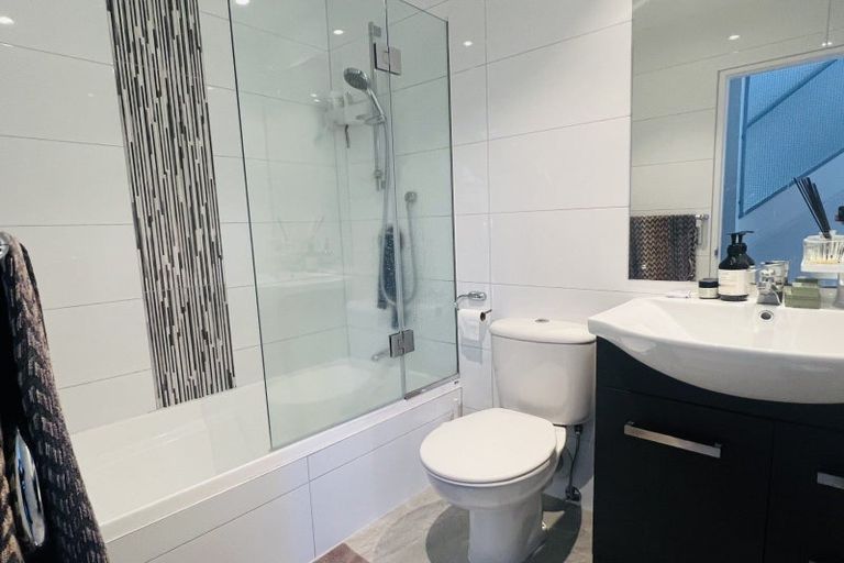 Photo of property in 4/5 Hepburn Street, Freemans Bay, Auckland, 1011