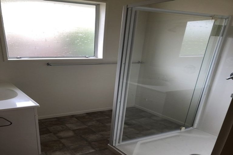 Photo of property in 22 Mudgway Place, Awapuni, Palmerston North, 4412