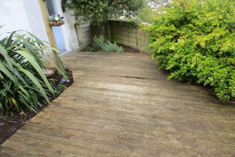 Photo of property in 27a Thomas Street, Stokes Valley, Lower Hutt, 5019