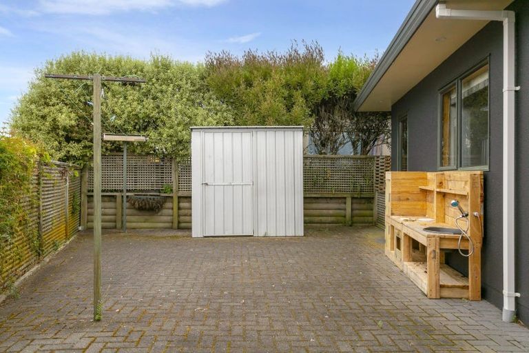 Photo of property in 2/73 Harvey Street, Waipahihi, Taupo, 3330