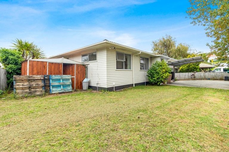 Photo of property in 5 Powrie Street, Glenfield, Auckland, 0629