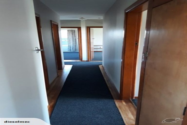 Photo of property in 43 Veitches Road, Casebrook, Christchurch, 8051