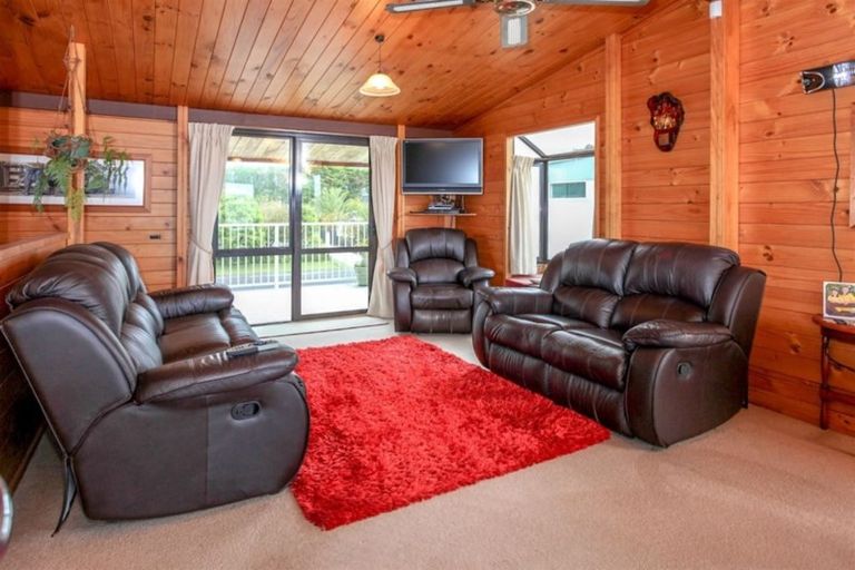 Photo of property in 261 Cook Drive, Whitianga, 3510