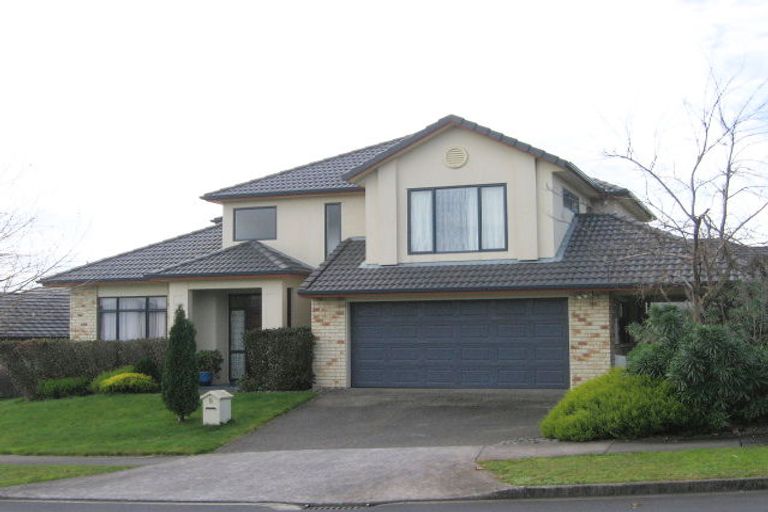 Photo of property in 8 Kilsyth Way, East Tamaki Heights, Auckland, 2016