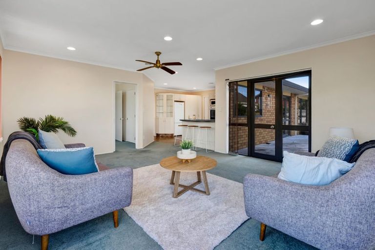 Photo of property in 102 Branch Road, Highlands Park, New Plymouth, 4312