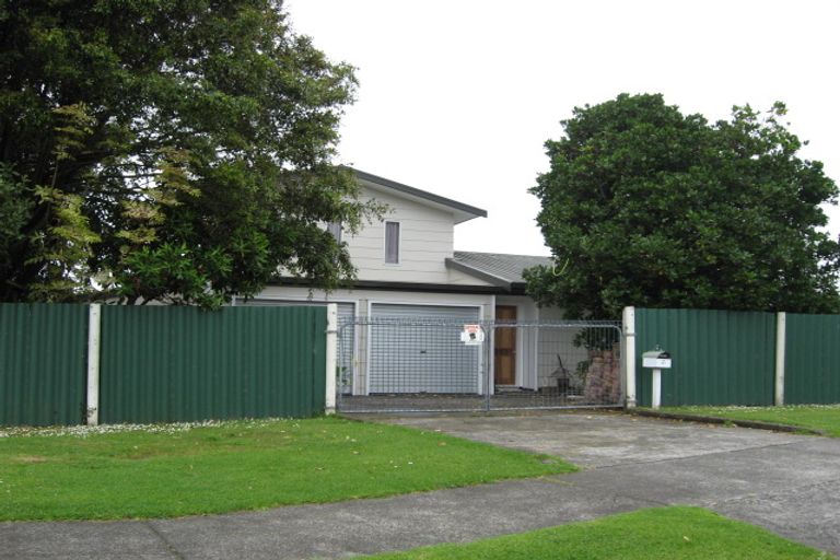 Photo of property in 21 Matapouri Road, Mangere Bridge, Auckland, 2022