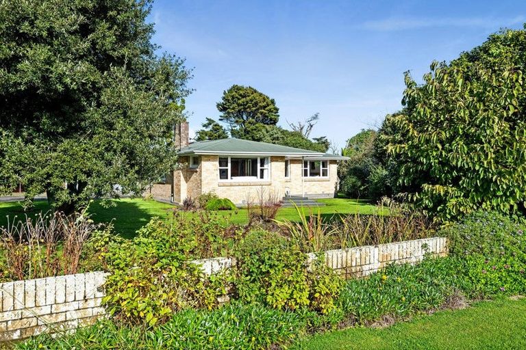 Photo of property in 1277 South Road, Manaia, Hawera, 4678