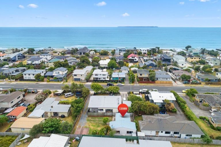 Photo of property in 1208b Papamoa Beach Road, Papamoa Beach, Papamoa, 3118