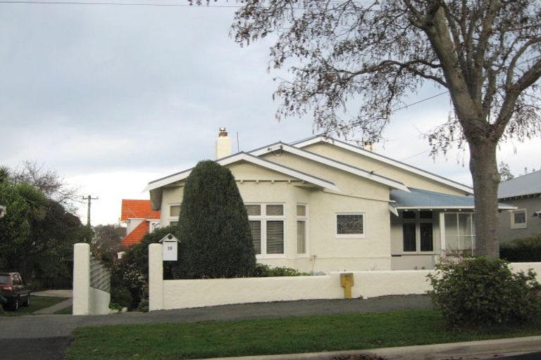 Photo of property in 19 Hobson Street, Saint Clair, Dunedin, 9012