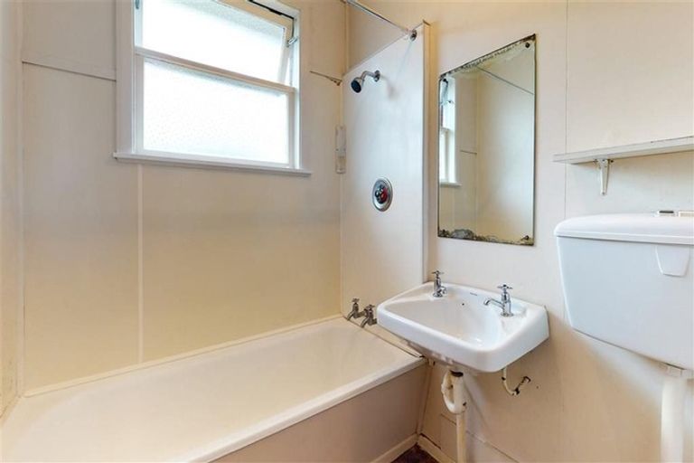 Photo of property in 50a Seddon Street, Wallaceville, Upper Hutt, 5018