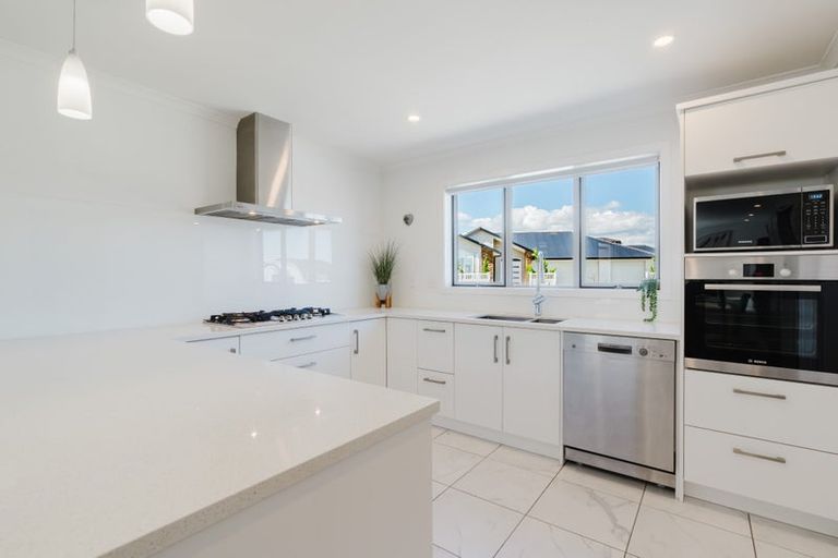 Photo of property in 43 Batten Drive, Flagstaff, Hamilton, 3210