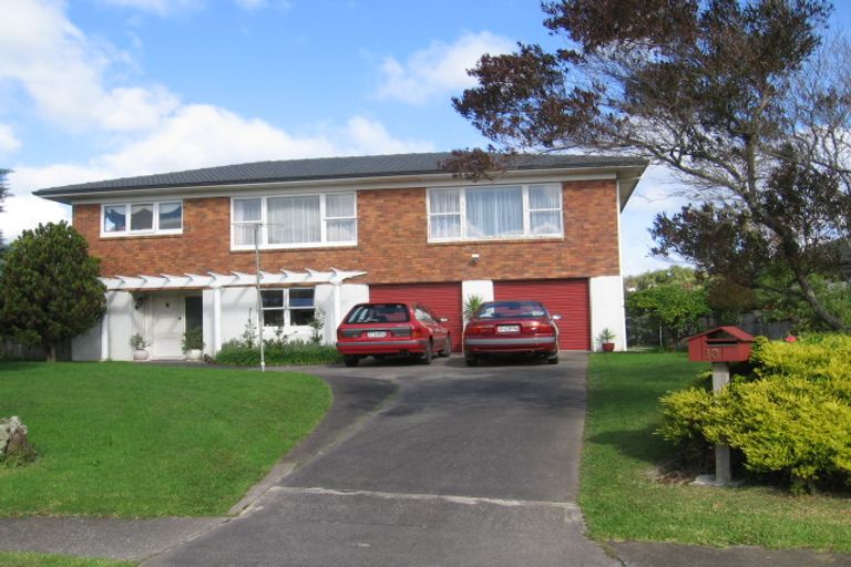 Photo of property in 13 Dowling Place, Pakuranga, Auckland, 2010