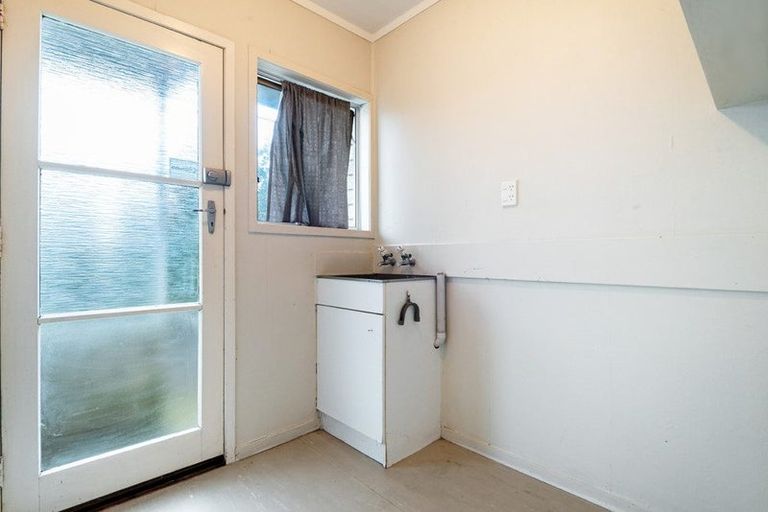 Photo of property in 11 Waitemata Road, Hauraki, Auckland, 0622