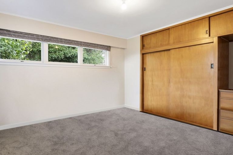 Photo of property in 213 Fifield Terrace, Opawa, Christchurch, 8023