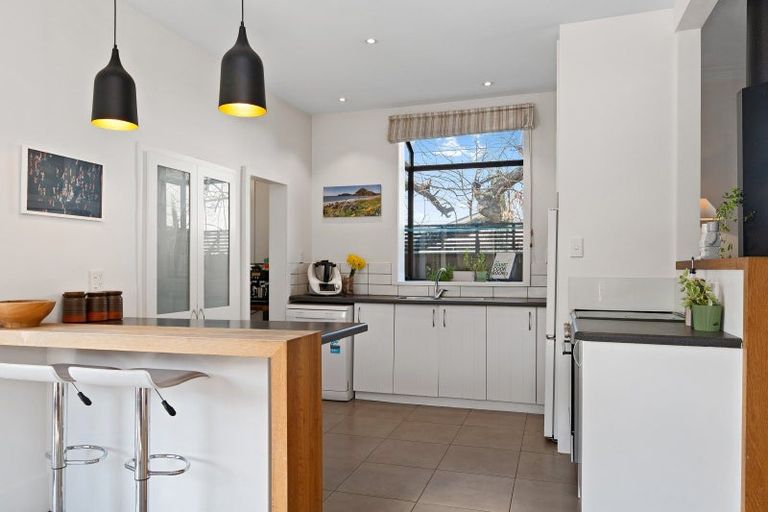 Photo of property in 82 Simeon Street, Spreydon, Christchurch, 8024