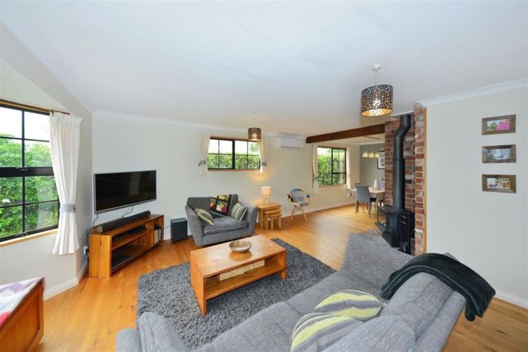 Photo of property in 78 Flinders Road, Heathcote Valley, Christchurch, 8022