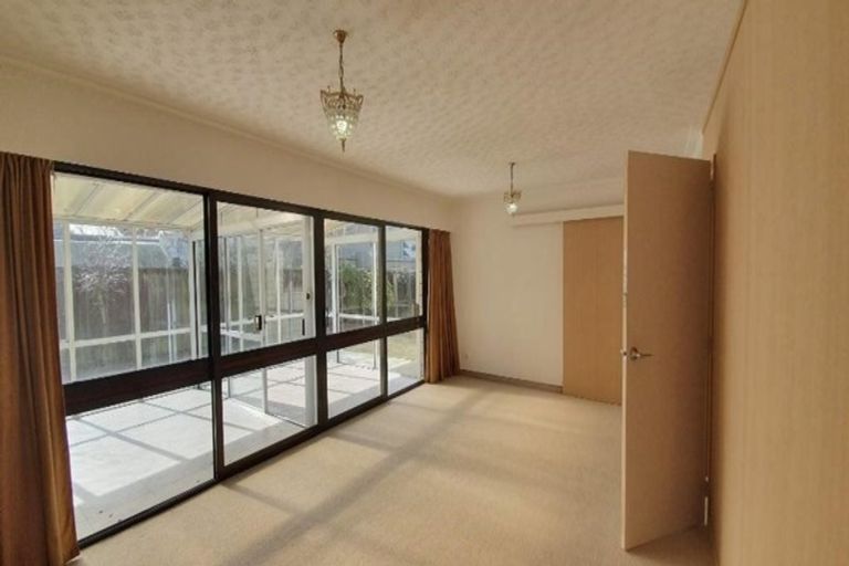 Photo of property in 11 Jamell Place, Avonhead, Christchurch, 8042