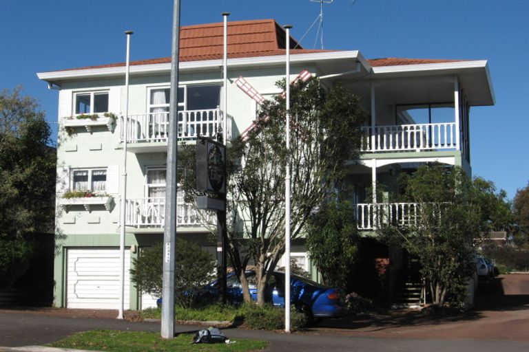 Photo of property in 12 Wellington Street, Hamilton East, Hamilton, 3216