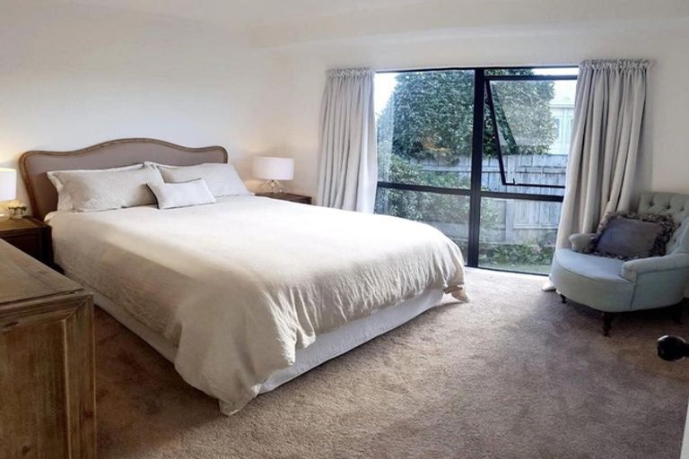 Photo of property in 371b Kahikatea Drive, Dinsdale, Hamilton, 3204