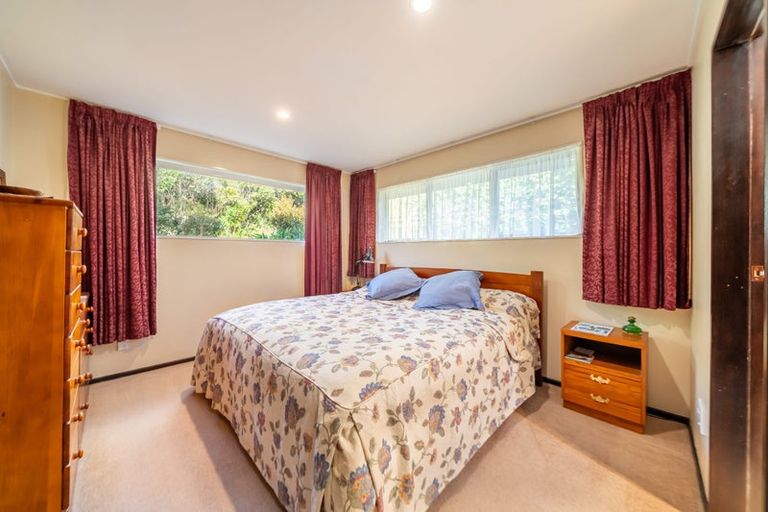 Photo of property in 4 Raynham Way, Silverstream, Upper Hutt, 5019