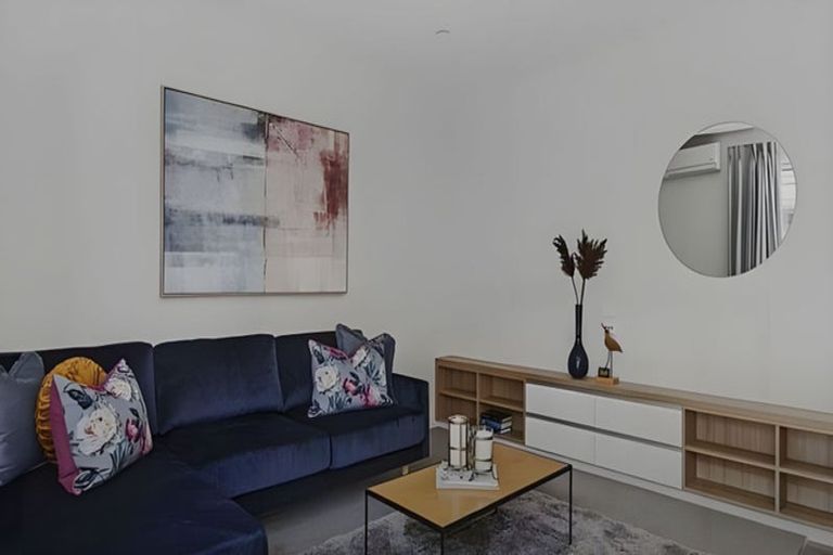 Photo of property in 2/26 Cameron Road, Hamilton East, Hamilton, 3216