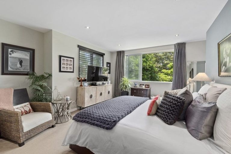 Photo of property in 8 Sylvan Park Avenue, Milford, Auckland, 0620