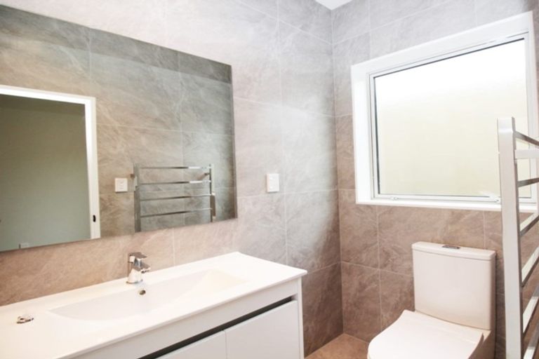 Photo of property in 1 Piccolo Court, Kumeu, 0810