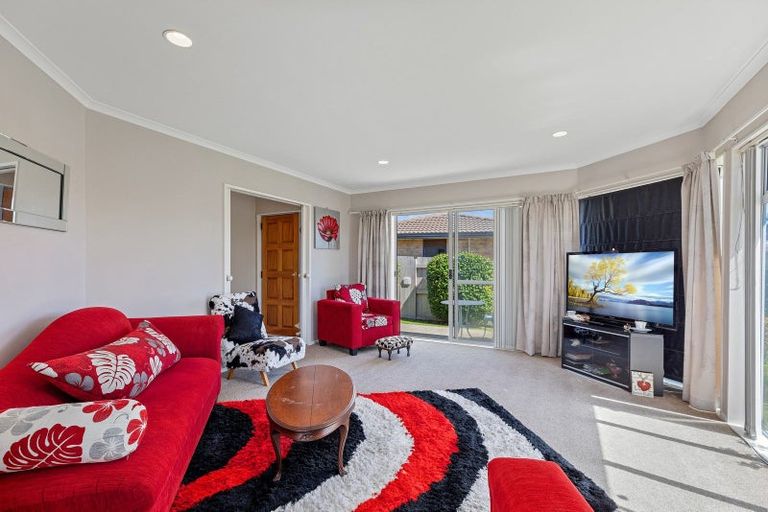 Photo of property in 12 Kentia Avenue, Mount Maunganui, 3116