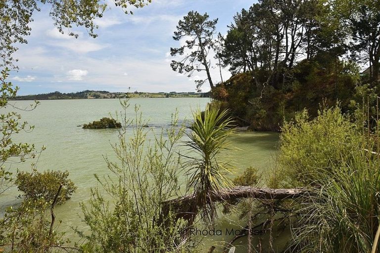 Photo of property in 530a Pahi Road, Pahi, Paparoa, 0571