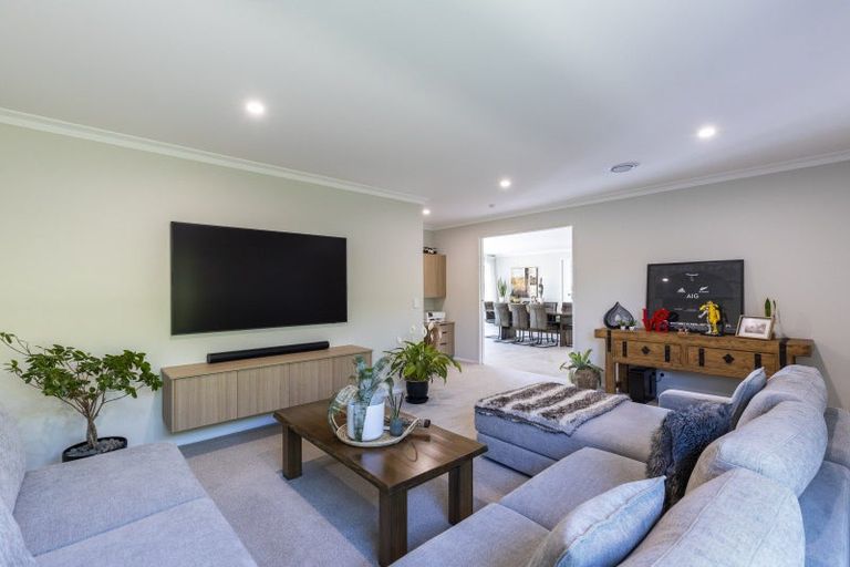Photo of property in 51 Fernbrook Drive, Hurworth, New Plymouth, 4310