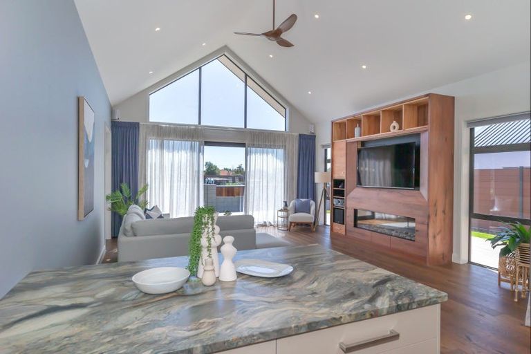 Photo of property in 22 Phoenix Palms Grove, Levin, 5510