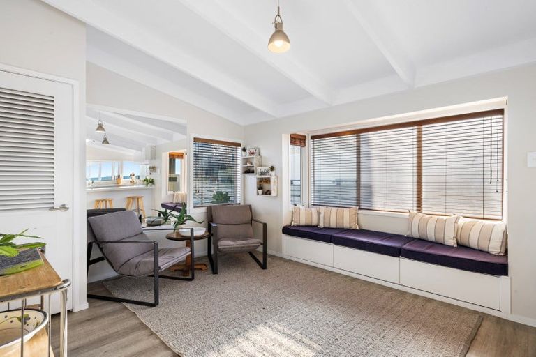 Photo of property in 185 Marine Parade, Mount Maunganui, 3116