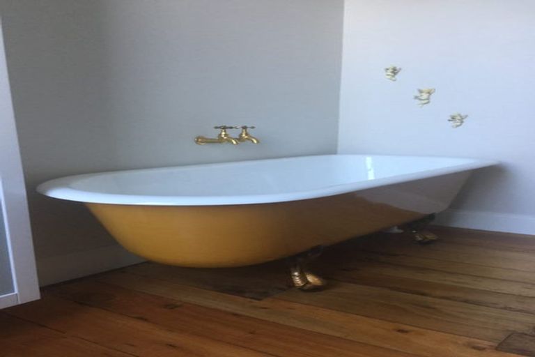 Photo of property in 12 Moir Street, Mangawhai, 0505