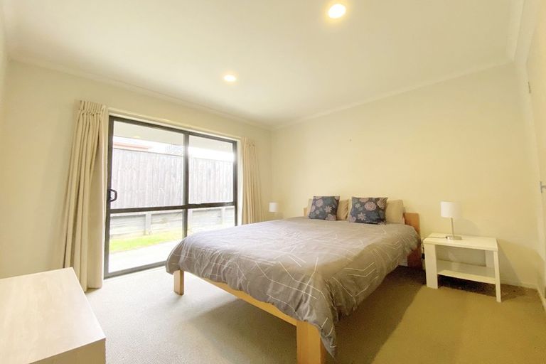 Photo of property in 12 Kalmore Place, Flat Bush, Auckland, 2016
