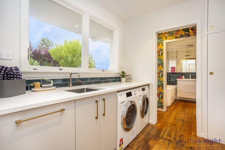 Photo of property in 14 Yeovil Place, St Albans, Christchurch, 8052