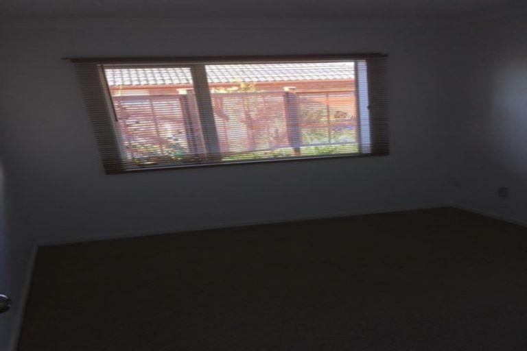 Photo of property in 12 Raphoe Road, Flat Bush, Auckland, 2019