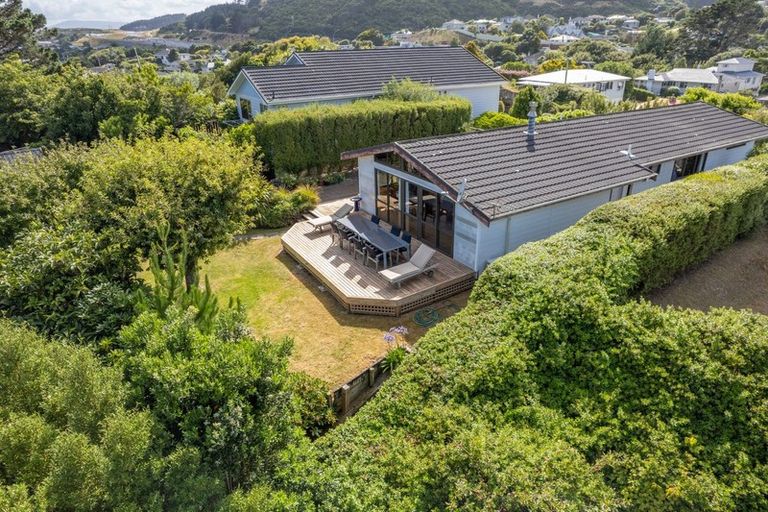 Photo of property in 31a Ranui Terrace, Tawa, Wellington, 5028
