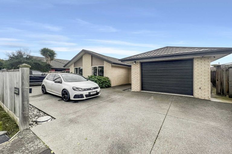 Photo of property in 9 Field Terrace, Upper Riccarton, Christchurch, 8041