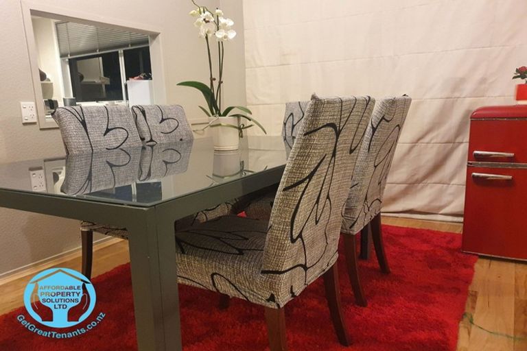 Photo of property in 47 John Dee Crescent, Red Beach, 0932