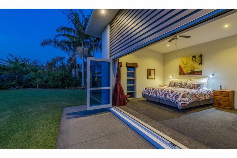 Photo of property in 1 Kotare Heights, Kerikeri, 0230