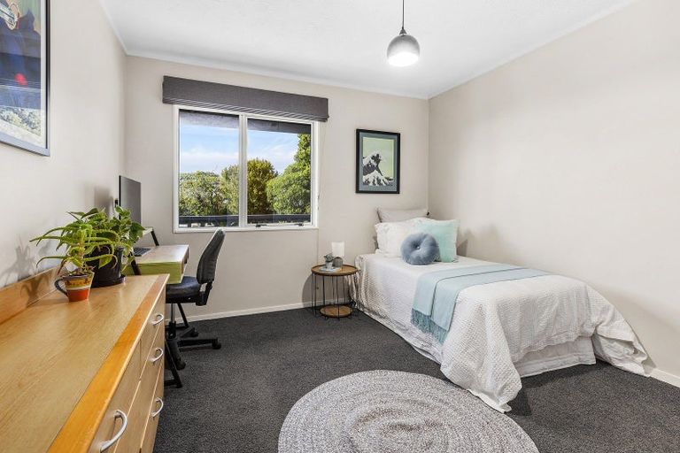 Photo of property in 4b Sarah Way, Crofton Downs, Wellington, 6035