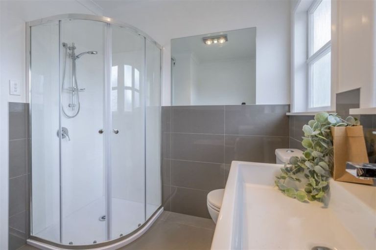 Photo of property in 24 Cobham Street, Levin, 5510